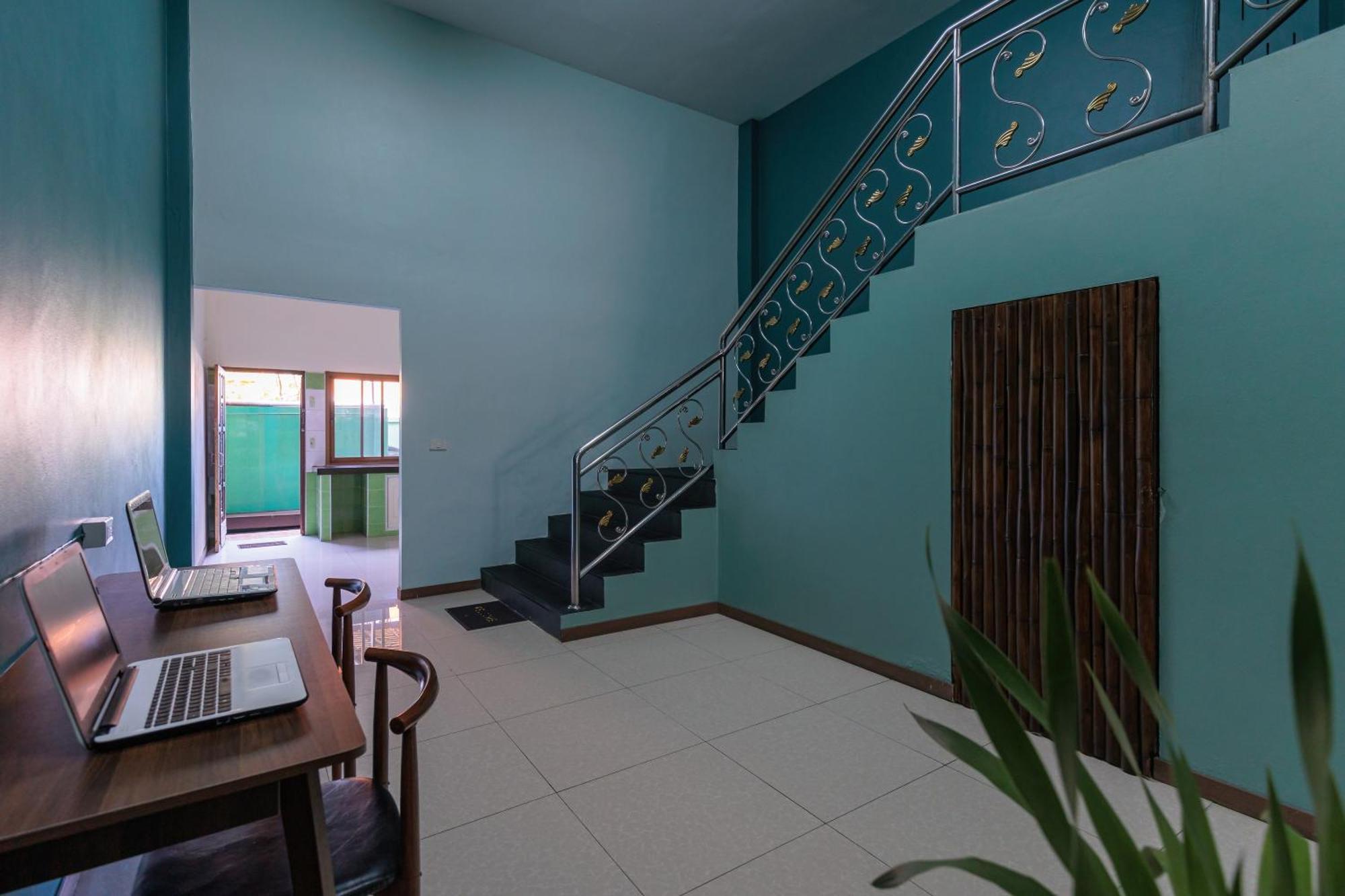 House Of Happiness Hostel Thong Sala Exterior photo